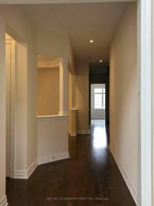 86 HAMSTER CRESCENT, Aurora, Ontario L4G 3G7, Canadá