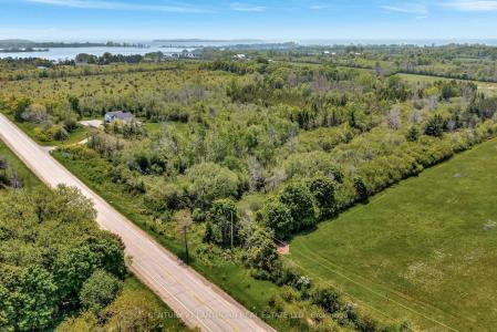 19487 LOYALIST PARKWAY, Prince Edward County, Ontario K0K 1T0, Kanada
