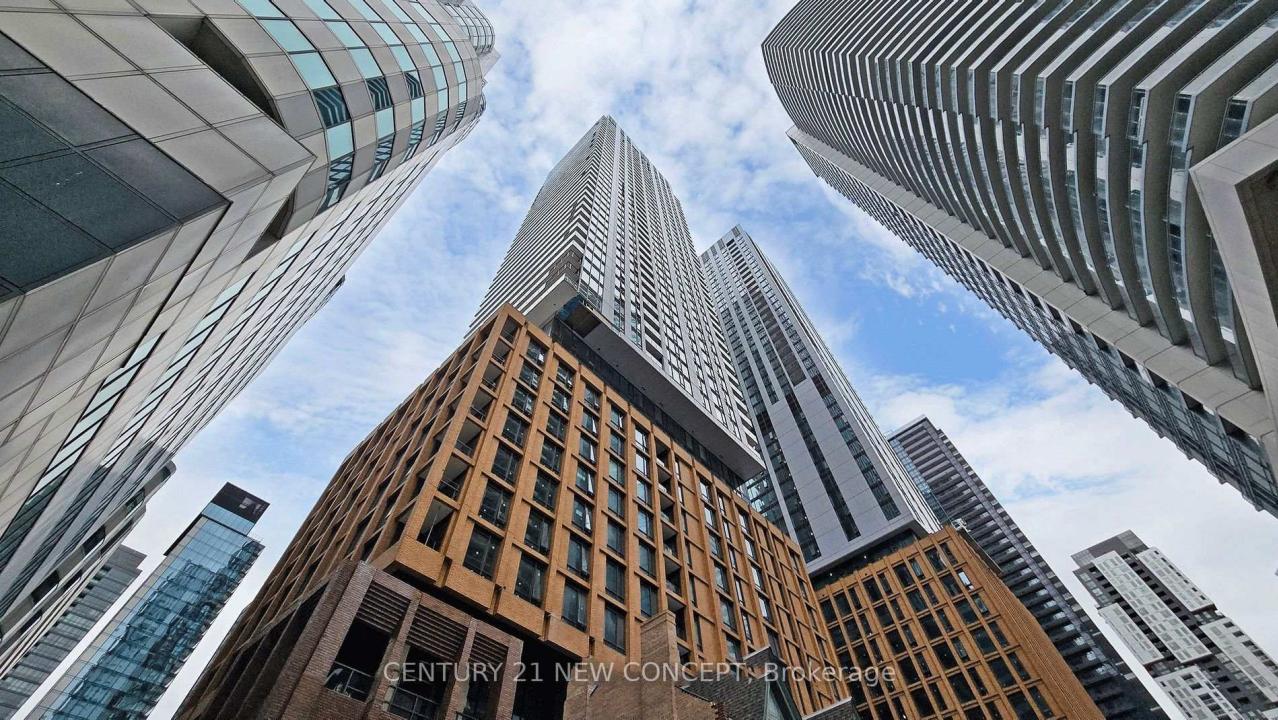 8 WIDMER STREET, Toronto, オンタリオ M5V 0W6, カナダ