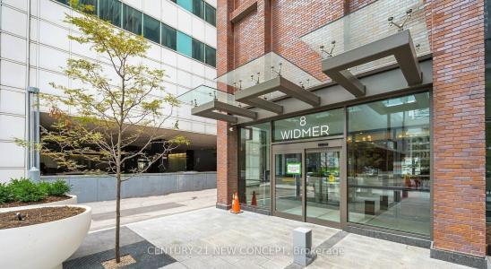 8 WIDMER STREET, Toronto, オンタリオ M5V 0W6, カナダ