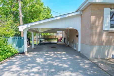 798 NICHOLLS PLACE, Peterborough North, Ontario K9H 5T5, Kanada
