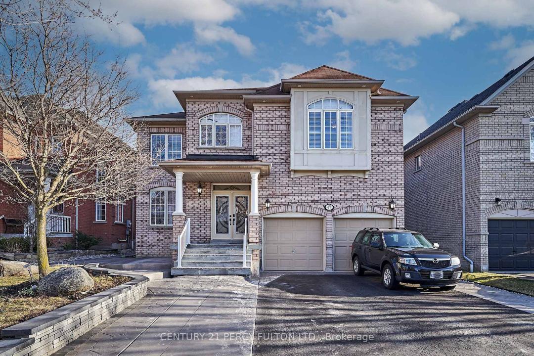 47 VINEYARD AVENUE, Whitby, Ontario L1P 1X5, Canada