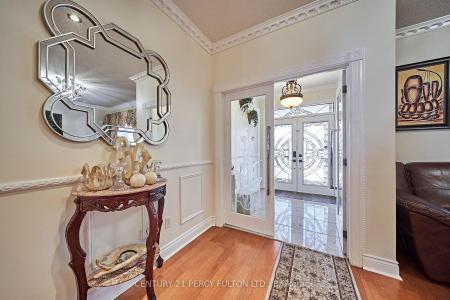 47 VINEYARD AVENUE, Whitby, Ontario L1P 1X5, Canada