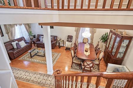 47 VINEYARD AVENUE, Whitby, Ontario L1P 1X5, Canada