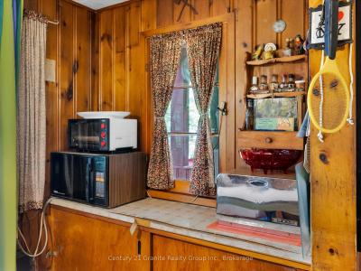 1141 KANAWA LANE, Algonquin Highlands, Ontario K0M 1S0, Canadá