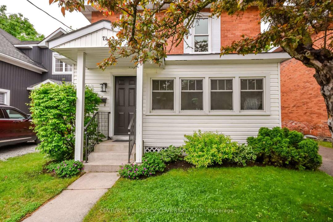 74 PENETANG STREET, Orillia, Ontario L3V 3N5, Canada