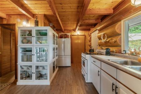 1372 SEYMOUR RIVER ROAD, Seymour Arm, British Columbia V0E 2V2, Canada