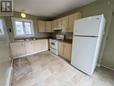 900 HAMILTON STREET, Labrador City, 紐芬蘭及拉布拉多省 A2V 1H6, 加拿大
