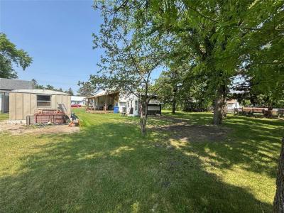 220 HOSSACK AVENUE, Killarney, Manitoba R0K 1G0, Canada
