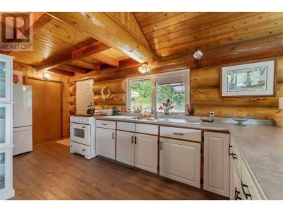1372 SEYMOUR RIVER ROAD, Seymour Arm, British Columbia V0E 2V2, Canada