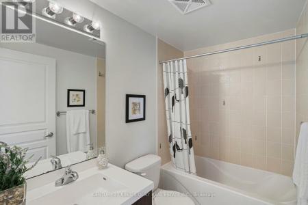 2240 LAKE SHORE BOULEVARD WEST, Toronto (mimico), Ontario M8V 0A9, Canadá
