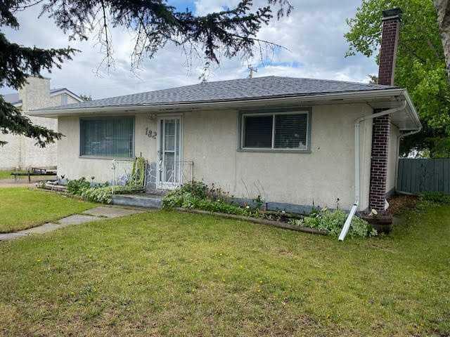 182 SUNWAPTA DRIVE, Hinton, Alberta T7V 1E9, Canada