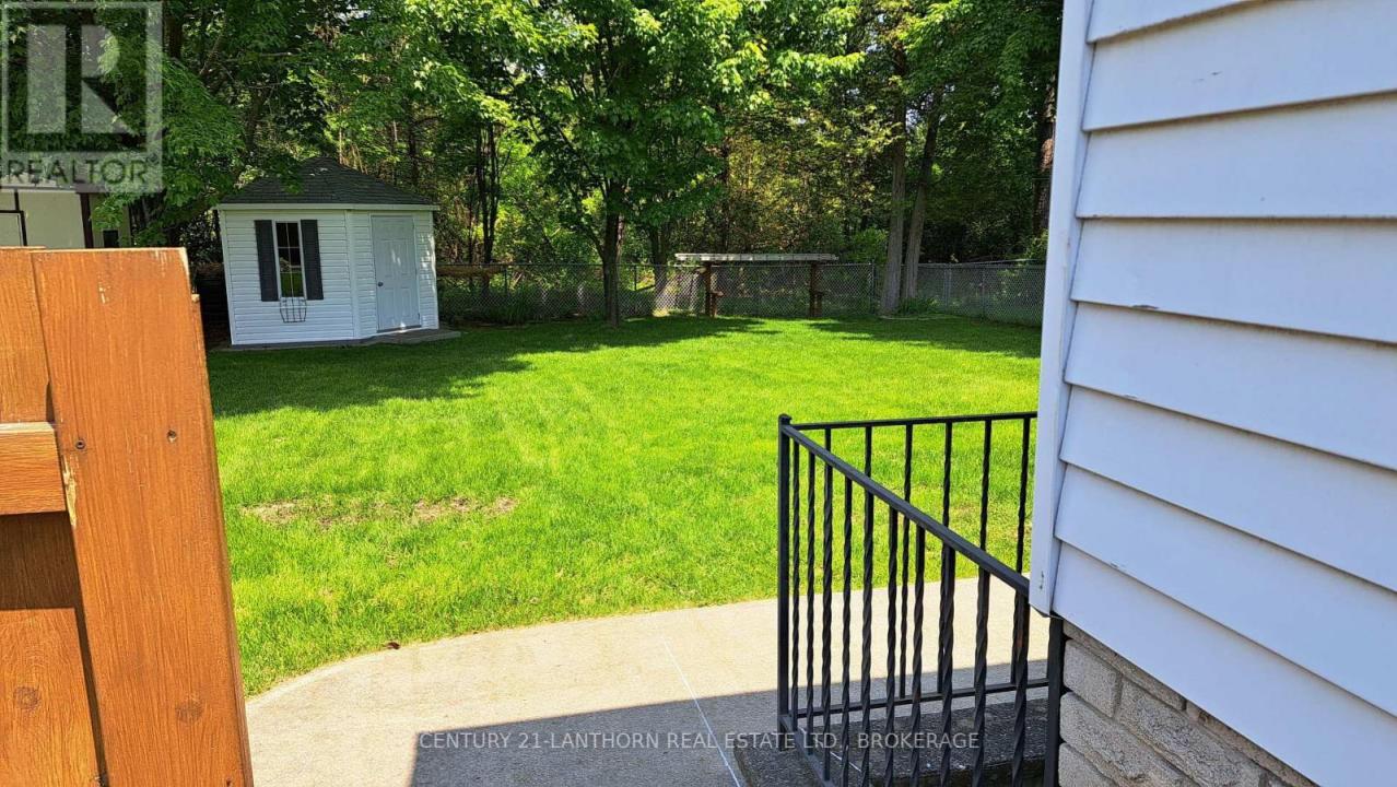 788 WHITEOAK CRESCENT, Kingston (city Northwest), 安大略省 K7P 1L6, 加拿大