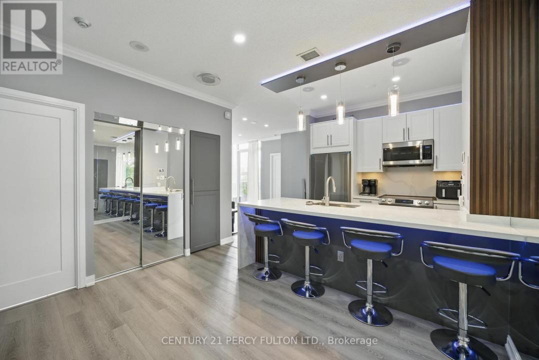 181 VILLAGE GREEN SQUARE, Toronto (agincourt South-malvern West), Ontario M1S 0K6, Canada