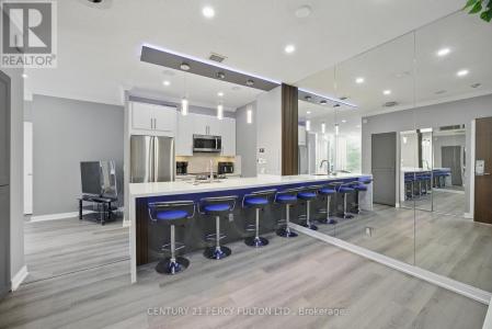 181 VILLAGE GREEN SQUARE, Toronto (agincourt South-malvern West), Ontario M1S 0K6, Canada
