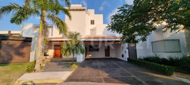 Tulipán 106,, Villahermosa Centro, تاباسكو 86039, المكسيك