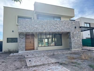 Severo del Castillo 1520, Guaymallén, Mendoza 5519, Argentina
