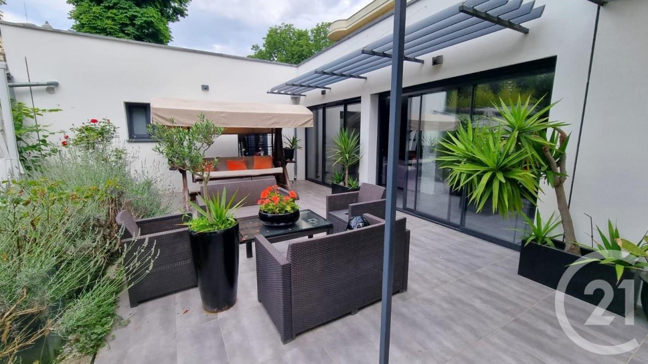 La Varenne St Hilaire, Île-de-France 94210, アキタン