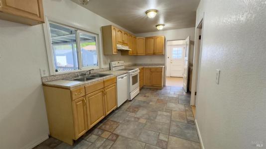 3808 Manzanita Ave, Nice, Kaliforniya 95464-8554, Amerika Birleşik Devletleri