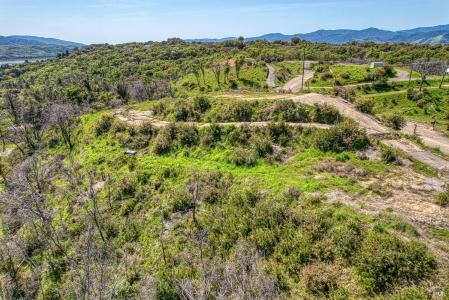 5851 Lake Ridge Dr., Ukiah, Califórnia 95482, Estados Unidos
