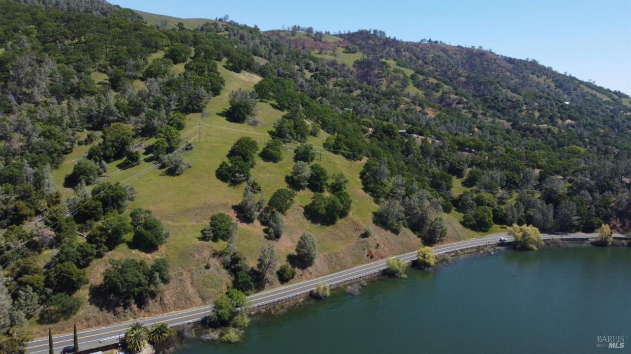 9725 E Highway 20, Clearlake Oaks, Califórnia 95423, Estados Unidos