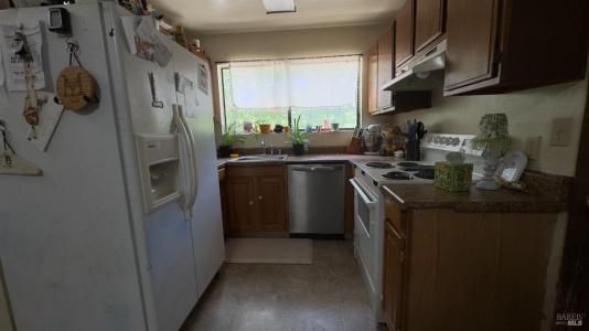 25248 Robinson Rd., Willits, 加州 95490-9490, 美國