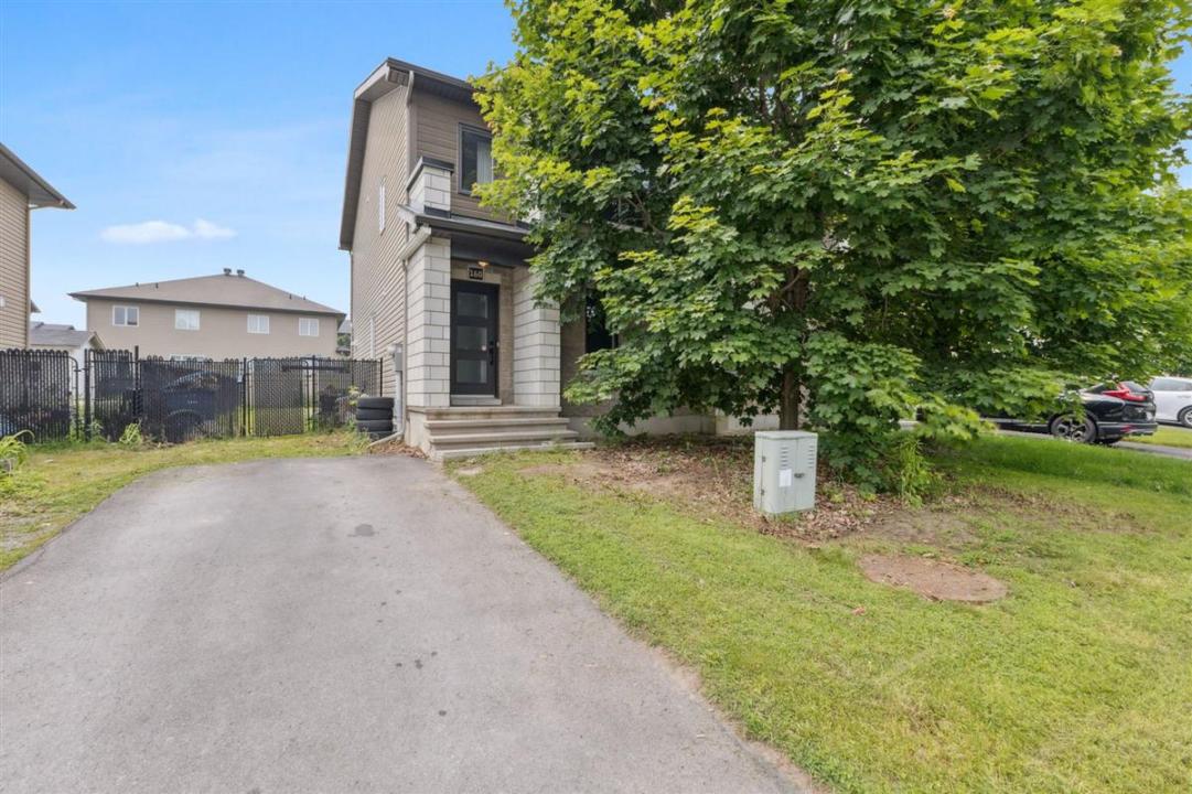 160 Rue du Jockey, Gatineau (Aylmer), Quebec J9H 0E4, Canadá
