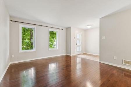 160 Rue du Jockey, Gatineau (Aylmer), Quebec J9H 0E4, Canadá