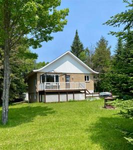 7418 Ch. du Coteau-du-Lac, Saint-Damien, Quebec J0R 2E0, Kanada