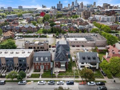 240 Mack Avenue, Detroit, Michigan 48201, Estados Unidos