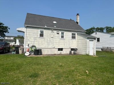 130 2Nd St, Middlesex Boro, New Jersey 08846-2124, États-Unis
