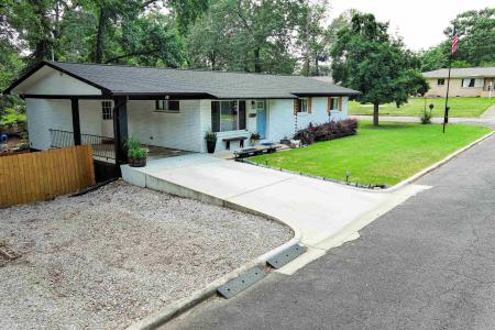 201 Sunset Street, Hot Springs, Arkansas 71913, USA