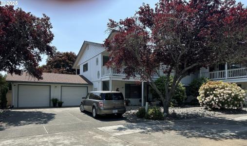 801 BROOKHAVEN DR A, Brookings, Oregon 97415, USA