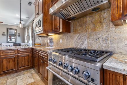 98 Nutwood Circle, Paso Robles, California 93446, USA