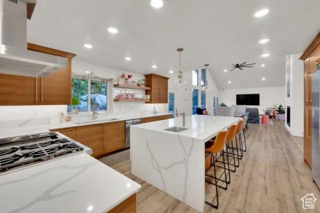 698 E 2320 N, Provo, Utah 84604