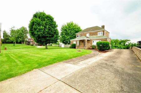 1302 Wickerham Drive, Monongahela, Pennsylvania 15063