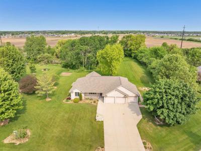 2810 N WHISTLING WIND Drive, De Pere, Wisconsin 54115, USA