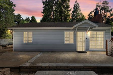 31428 Panorama Drive, Running Springs, カリフォルニア 92382, アメリカ合衆国