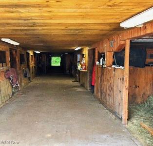 8782 Kinsman Road, Novelty, Ohio 44072