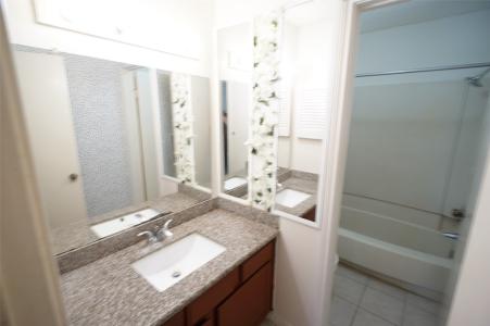 8575 Sands Point Drive 100, Houston, Texas 77036, Estados Unidos