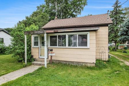 204 Clinton Street, Dowagiac, Michigan 49047, USA