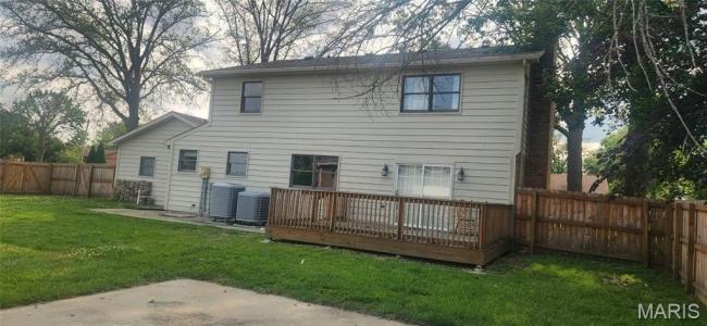 2629 Westmoreland Drive, Granite City, Illinois 62040, USA