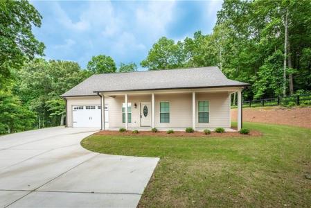 1960 York Drive, Canton, 乔治亚州 30114, 美国