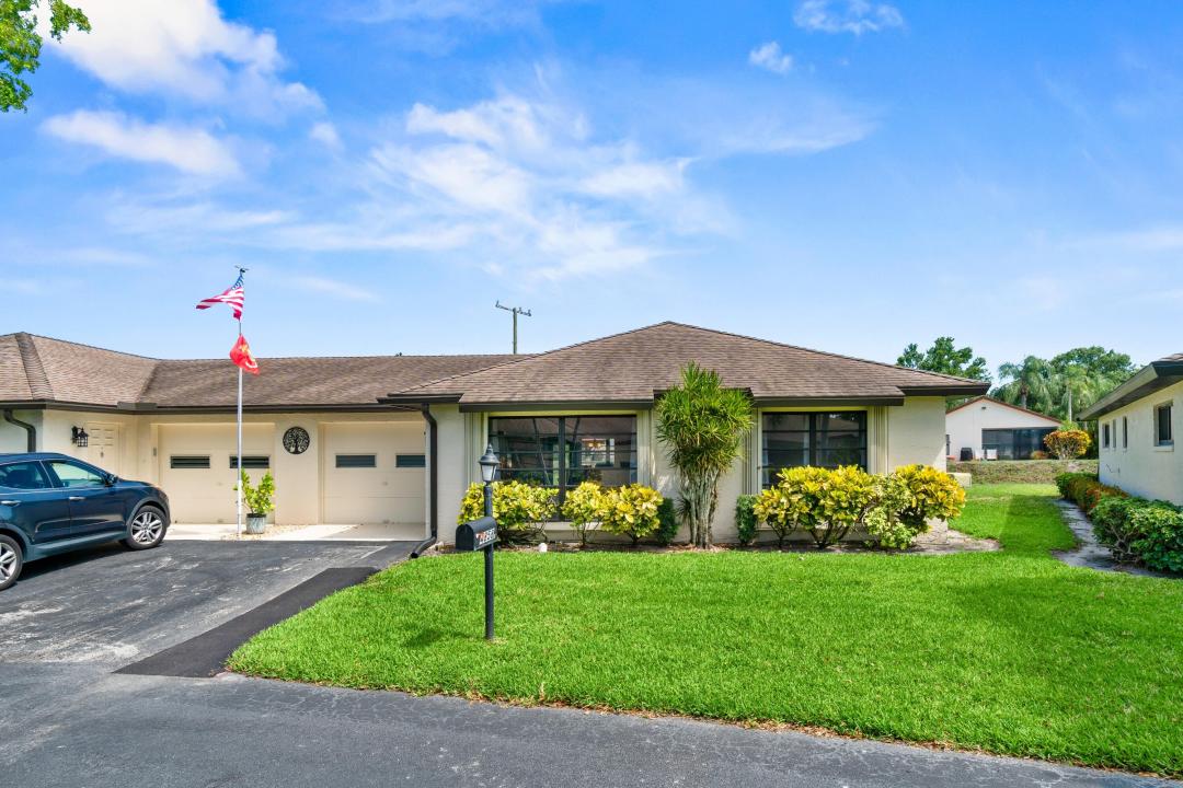 4858 Equestrian Road B, Boynton Beach, Florida 33436