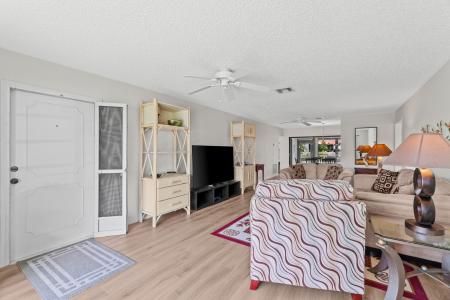 4858 Equestrian Road B, Boynton Beach, Florida 33436