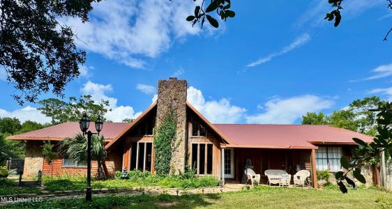 5114 Bay Street, Pascagoula, Mississippi 39567, États-Unis