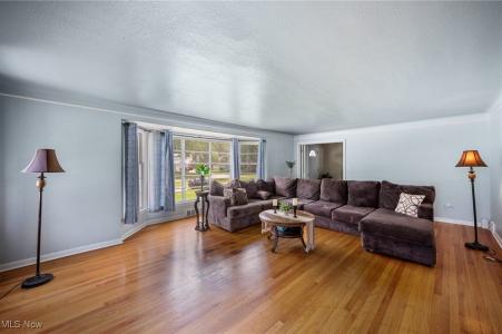 1572 S Belvoir Boulevard, South Euclid, Ohio 44121, États-Unis