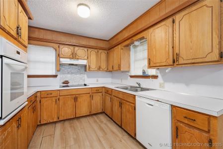 70118 S 335 Place, Wagoner, Oklahoma 74467, USA