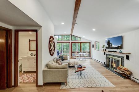 1172 Deer Trail Road, Pocono Pines, Pennsylvanie 18350, États-Unis