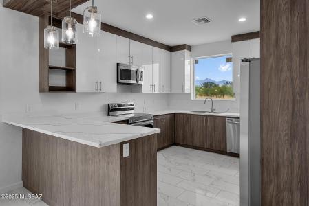 1030 Calle Coyote, Rio Rico, Arizona 85648, USA